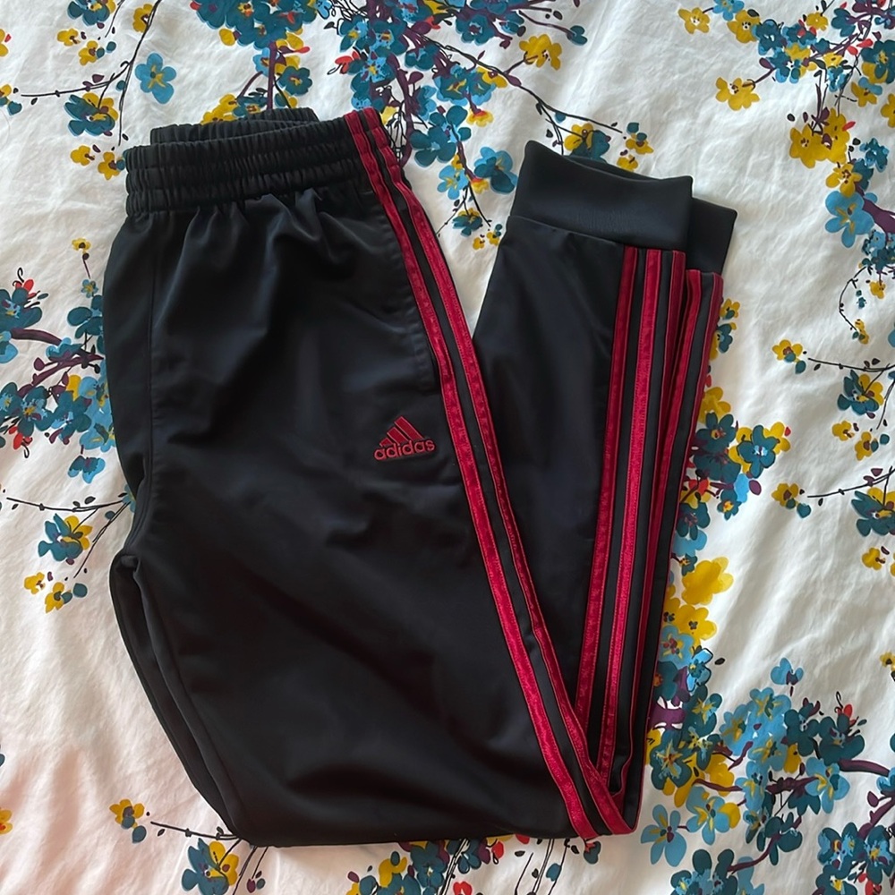 Adidas cuffed jogger